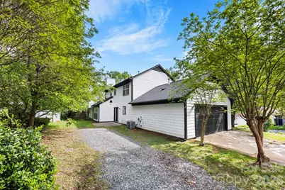 8413 Woodford Bridge Drive, Charlotte, NC 28216 - Photo 27