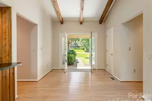 504 Crooked Creek Rd, Hendersonville, NC 28739 - Photo 3