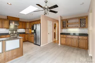 504 Crooked Creek Rd, Hendersonville, NC 28739 - Photo 19