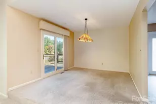 504 Crooked Creek Rd, Hendersonville, NC 28739 - Photo 15