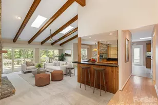 504 Crooked Creek Rd, Hendersonville, NC 28739 - Photo 5