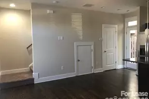 951 Warren Burgess Ln, Charlotte, NC 28205 - Photo 5