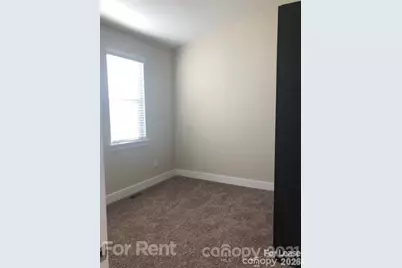 951 Warren Burgess Lane, Charlotte, NC 28205 - Photo 15