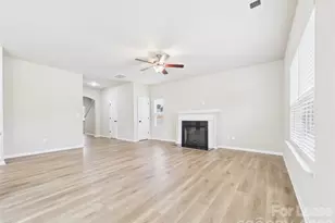 9058 Stoney Waters Ct, Charlotte, NC 28215 - Photo 7