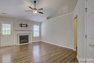 1530 Hollythorne Dr, Rock Hill, SC 29732 - Photo 3