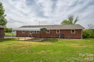 7448 W Nc 27 Hwy, Vale, NC 28168 - Photo 37