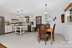 3231 Harrow Pl, Charlotte, NC 28205 - Photo 5