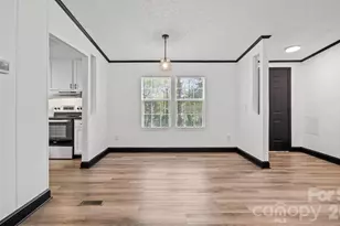 2913 Crystal Dr, Midland, NC 28107 - Photo 7