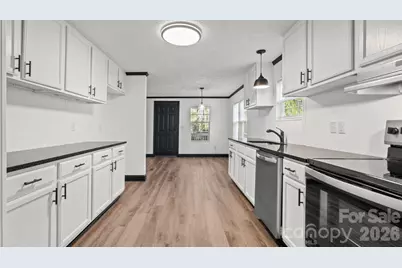 2913 Crystal Drive, Midland, NC 28107 - Photo 11