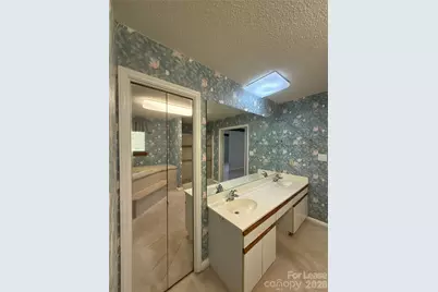 13930 Idlewild Road, Matthews, NC 28105 - Photo 15