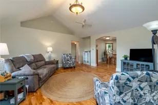 219 Sandalwood Dr, Whittier, NC 28789 - Photo 9
