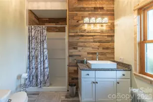 219 Sandalwood Dr, Whittier, NC 28789 - Photo 27