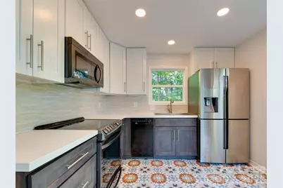 9006 Saint Thomas Lane, Charlotte, NC 28277 - Photo 5
