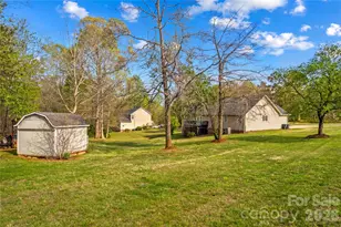 105 Saddlewood Ln, Statesville, NC 28625 - Photo 33