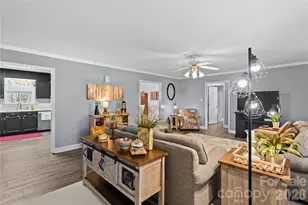 105 Saddlewood Ln, Statesville, NC 28625 - Photo 3