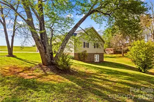 105 Saddlewood Ln, Statesville, NC 28625 - Photo 31