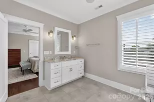 328 Melbourne Ct, Charlotte, NC 28209 - Photo 35