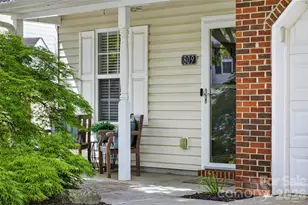 809 Rock Lake Glen, Fort Mill, SC 29715 - Photo 3