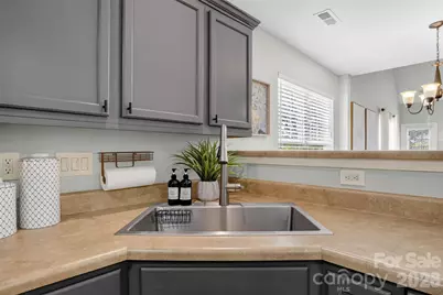 809 Rock Lake Glen, Fort Mill, SC 29715 - Photo 9