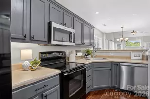 809 Rock Lake Glen, Fort Mill, SC 29715 - Photo 7