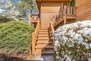 521 Courtwood Ln, Hendersonville, NC 28739 - Photo 3