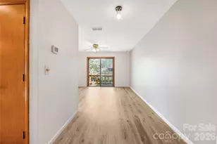 521 Courtwood Ln, Hendersonville, NC 28739 - Photo 13