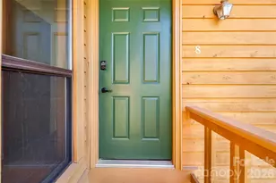 521 Courtwood Ln, Hendersonville, NC 28739 - Photo 5