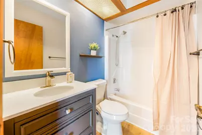 521 Courtwood Lane #8, Hendersonville, NC 28739 - Photo 9