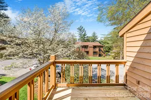 521 Courtwood Ln, Hendersonville, NC 28739 - Photo 19