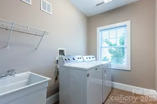 4 Cottage Ct, Asheville, NC 28801 - Photo 37