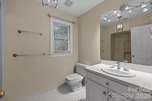 230 N Brackenbury Ln, Charlotte, NC 28270 - Photo 25