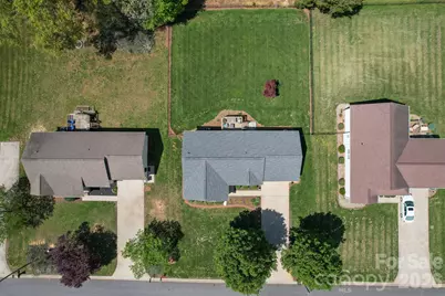 1478 Farmington Hills Drive, Conover, NC 28613 - Photo 3