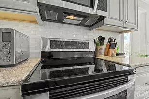 35 Tall Pines Rd, Hendersonville, NC 28739 - Photo 11