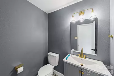 2902 Royal Fern Lane, Charlotte, NC 28215 - Photo 11