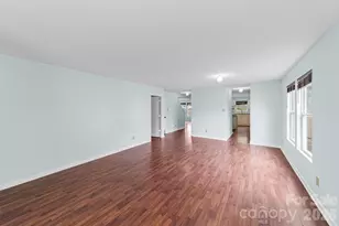 2902 Royal Fern Ln, Charlotte, NC 28215 - Photo 11