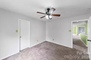 2902 Royal Fern Ln, Charlotte, NC 28215 - Photo 25