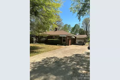 2760 19th Avenue NE, Hickory, NC 28601 - Photo 1