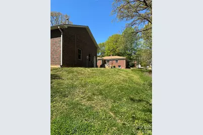 2760 19th Avenue NE, Hickory, NC 28601 - Photo 19