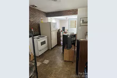 2760 19th Avenue NE, Hickory, NC 28601 - Photo 11