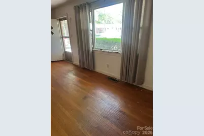 2760 19th Avenue NE, Hickory, NC 28601 - Photo 7