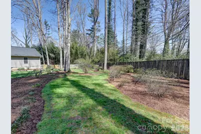 150 Westview Drive, Hendersonville, NC 28791 - Photo 27