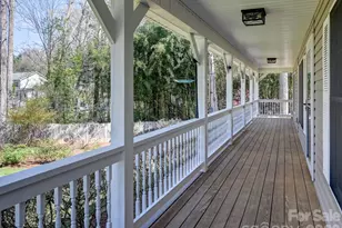 150 Westview Dr, Hendersonville, NC 28791 - Photo 3