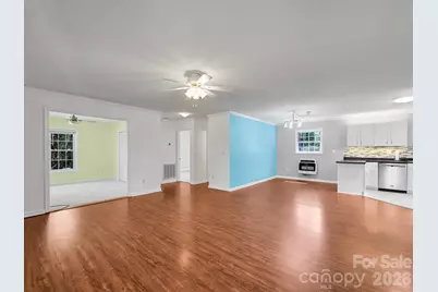 150 Westview Drive, Hendersonville, NC 28791 - Photo 5