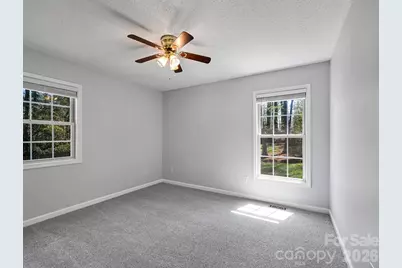 150 Westview Drive, Hendersonville, NC 28791 - Photo 17