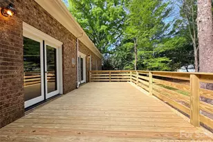 6024 Dovefield Rd, Charlotte, NC 28277 - Photo 3