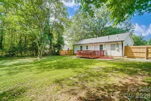 6608 Rosecran Dr, Charlotte, NC 28215 - Photo 37