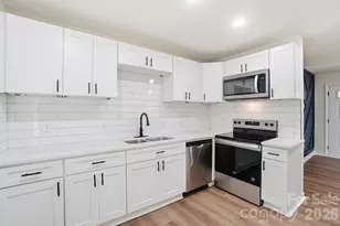 6608 Rosecran Dr, Charlotte, NC 28215 - Photo 11