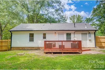 6608 Rosecran Drive, Charlotte, NC 28215 - Photo 13