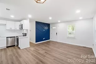 6608 Rosecran Dr, Charlotte, NC 28215 - Photo 7