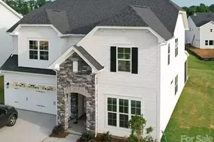 4041 Zinnia Dr, Harrisburg, NC 28075 - Photo 3